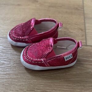 Roxy Fuchsia Glitter Baby Shoes